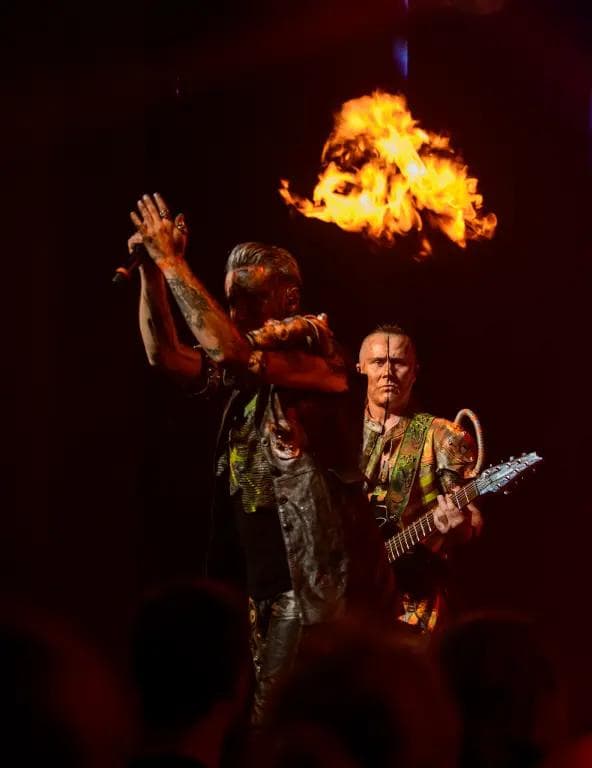 Koncert z efektami pirotechnicznymi